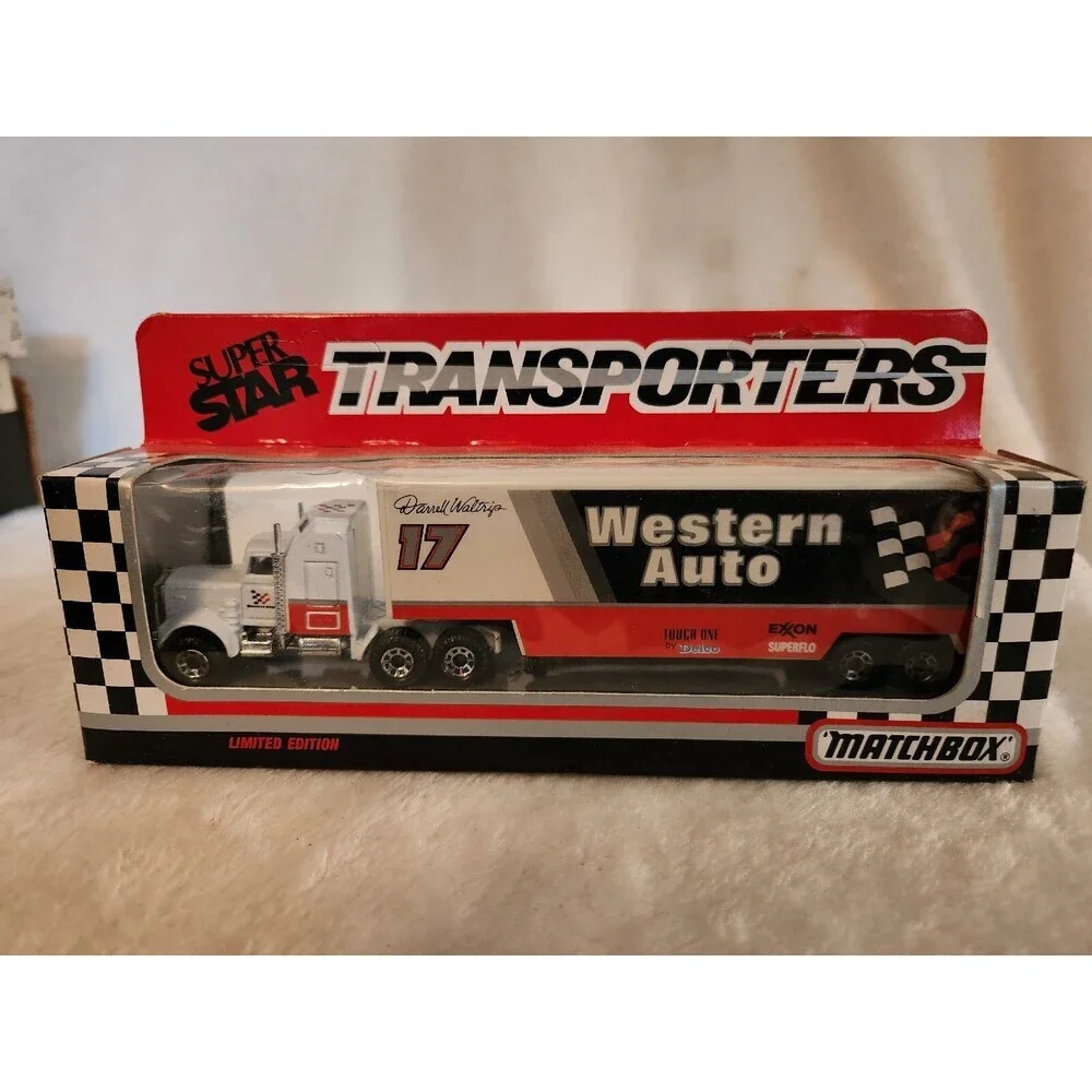 DARRELL WALTRIP # 17 WESTERN AUTO MATCHBOX 1991 SUPERSTAR TRANSPORTER